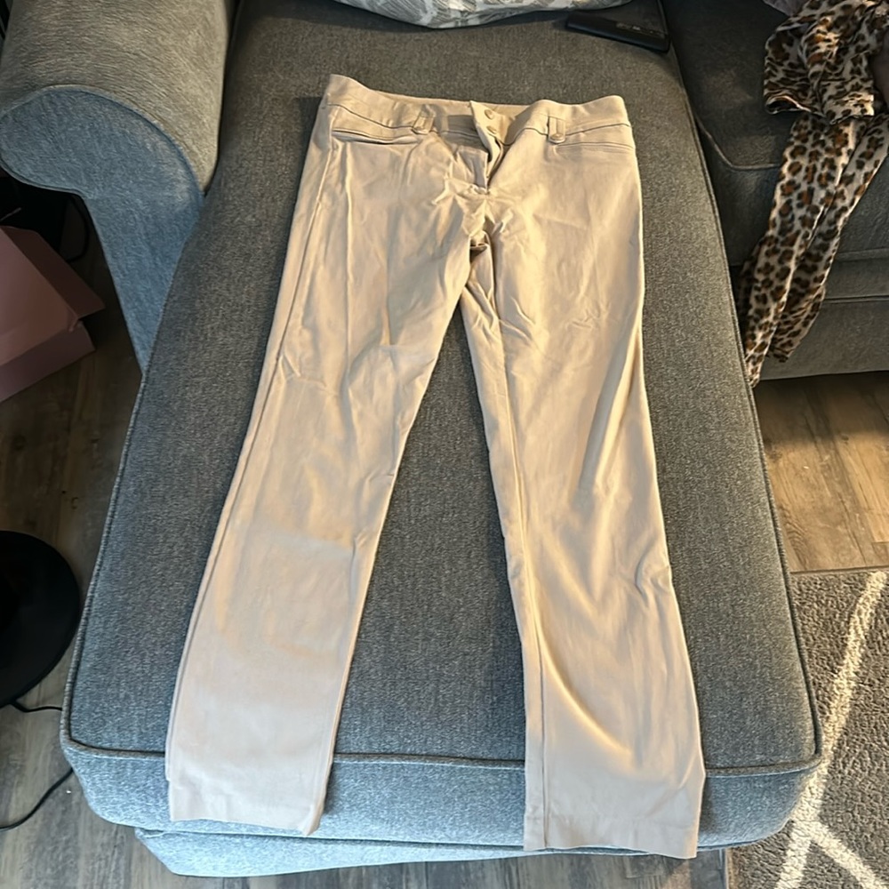 khaki pants